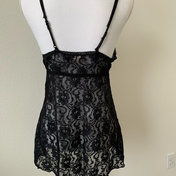 Lingerie - Picture 4 of 7